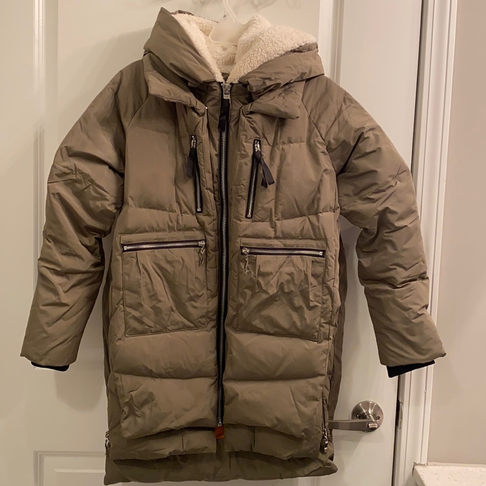 Orolay puffer coat. XS.